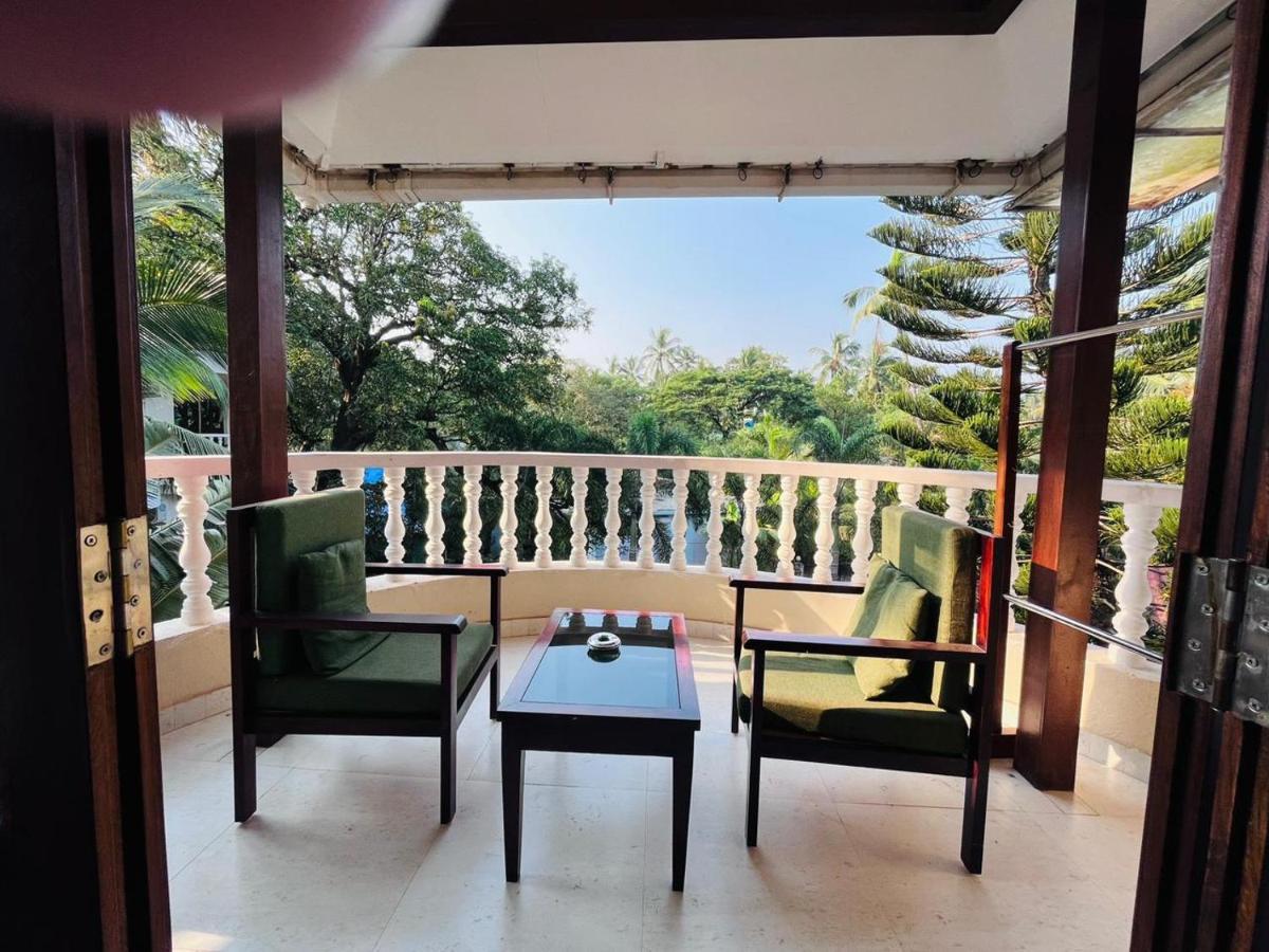 Naga Cottages Morjim Bagian luar foto