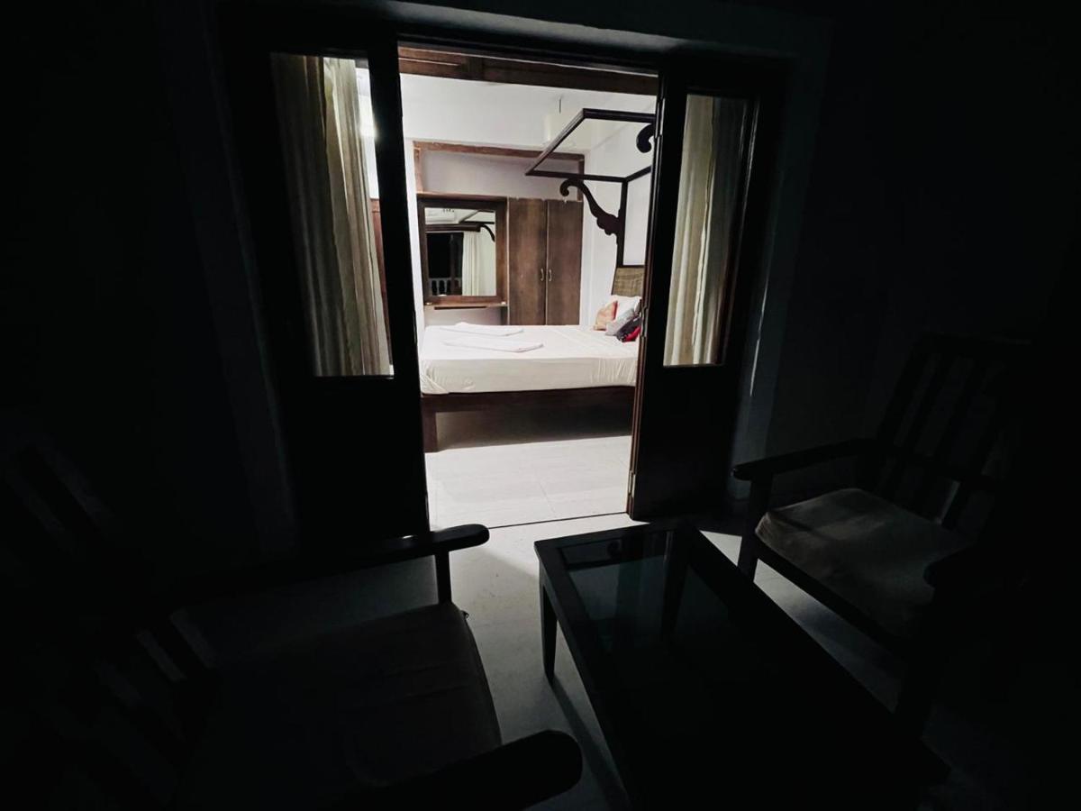 Naga Cottages Morjim Bagian luar foto