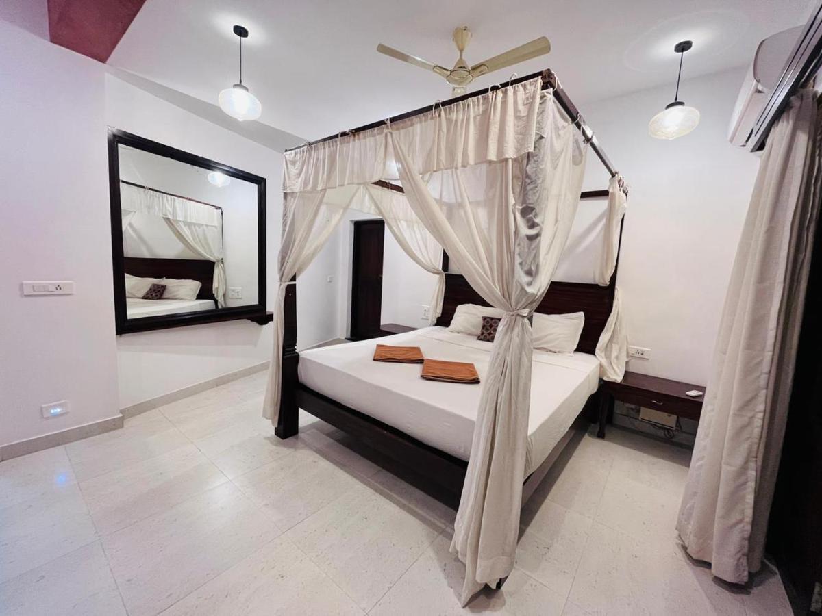 Naga Cottages Morjim Bagian luar foto