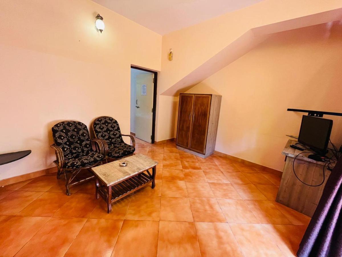 Naga Cottages Morjim Bagian luar foto